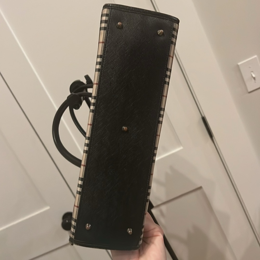 Authentic Burberry Tote - Picture 8 of 11